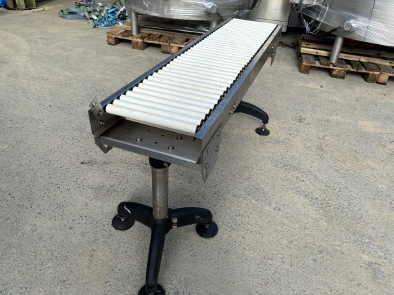 White Gravity Roller Conveyor Pic 04